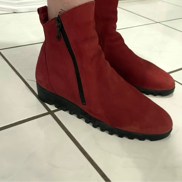 Arche Suede Red Ankle Boots with Zipper - Picture 2 of 2